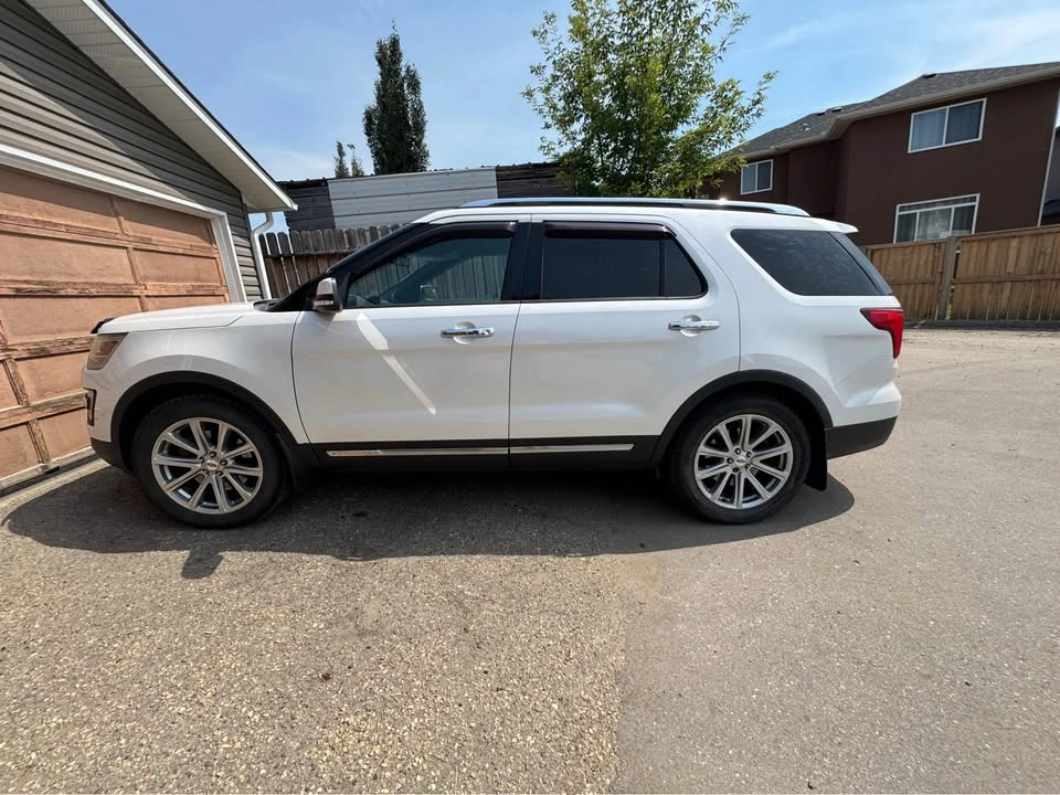 2016 Ford Explorer - photo 3