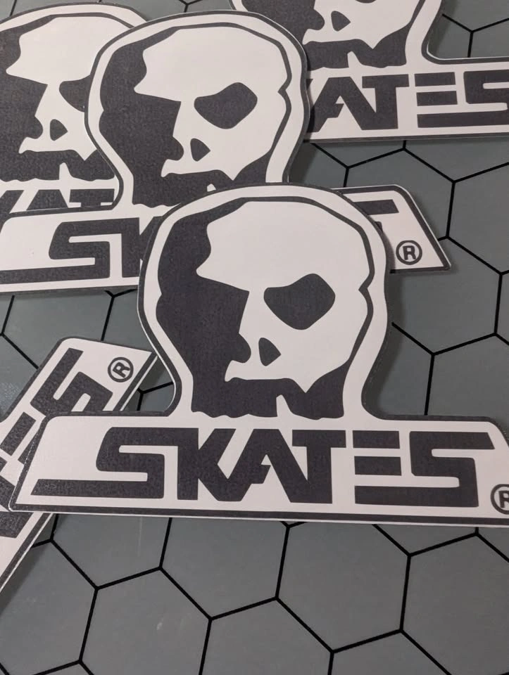 skull skate decals and tees - photo 3