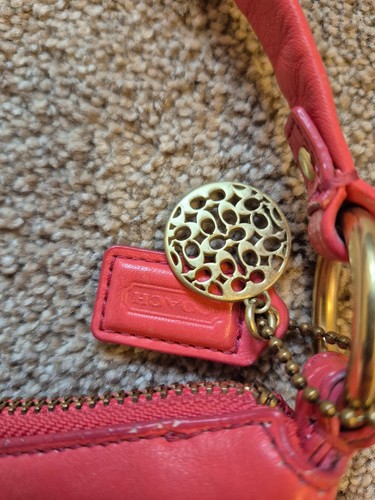 Vintage Coach Coral Leather Shoulder Bag - Women's Stylish Hobo - photo 2