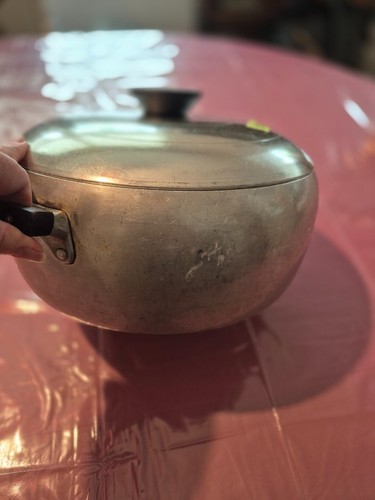Vintage Wear-Ever Hallite Aluminum 4025 Covered Casserole Roaste - photo 3