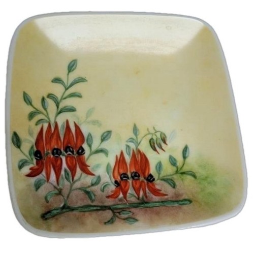 West Australian Sturt Pea Hand Painted Flowers on Small Trinket - photo 2