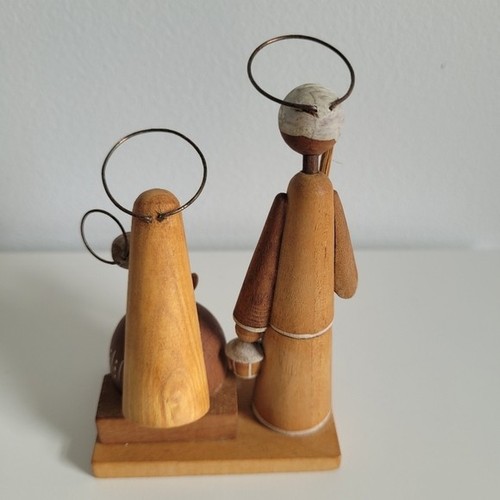 Vintage Wooden Nativity Figurine Holy Family Hand Carved - photo 4