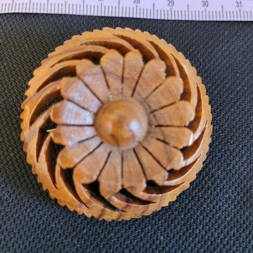 Vintage Carved Wooden Flower Bloom Handcrafted Decorative Brooch - photo 2