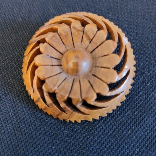 Vintage Carved Wooden Flower Bloom Handcrafted Decorative Brooch - photo 4
