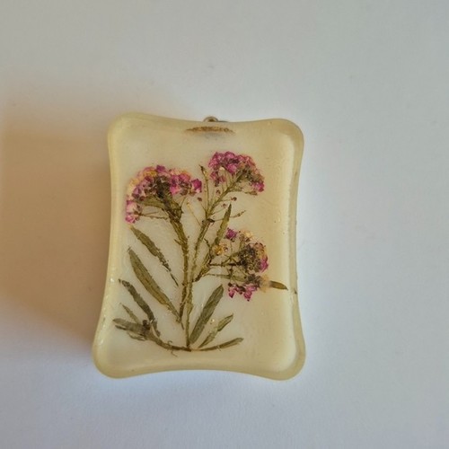 Vintage Floral Resin Pendant Dried Pink Flowers - photo 3