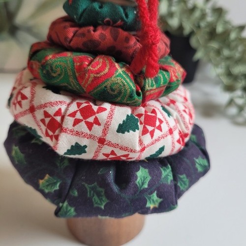 Fabric Tree-shaped Christmas Ornament, Holiday Fabric Yo-Yo's Fe - photo 4