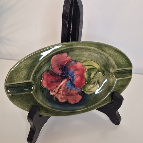 Moorcroft Vintage Hibiscus Bright Vibrant Floral Oval Ceramic Di - photo 2
