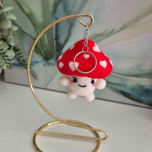 Hand Made Felted Red White Mushroom Toadstool Keychain - photo 2