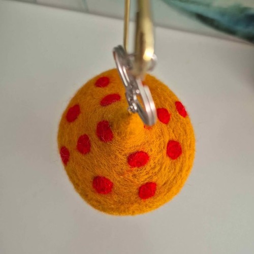Hand Made Felted Orange Red Mushroom Toadstool Keychain - photo 5