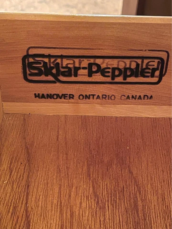 Bar cabinet that opens up at top sklar peppler brand - photo 3