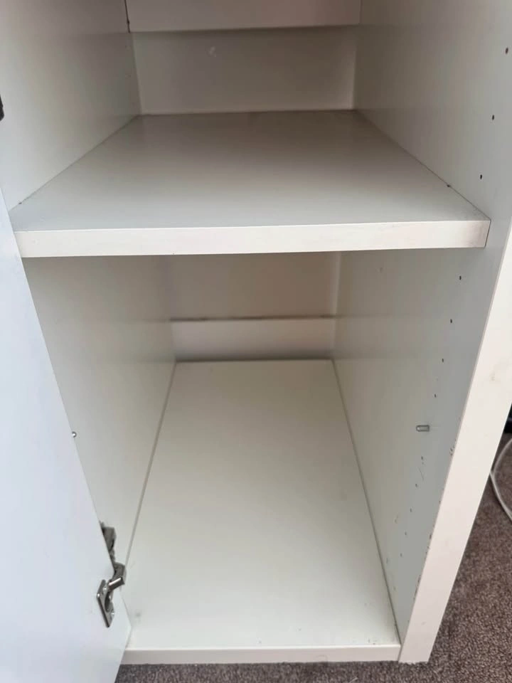 Ikea Table - photo 2