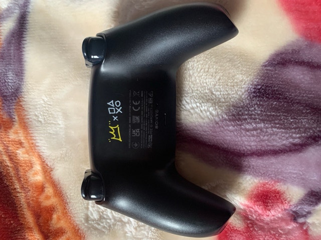 Lebron James x PlayStation Limited Edition Controller PS5 - photo 5