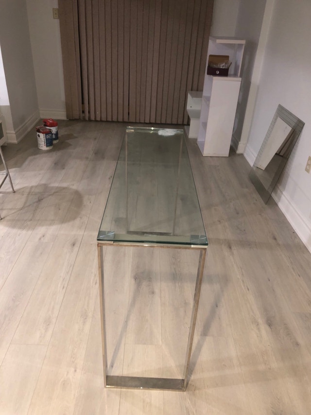Glass & Chrome Table - photo 3