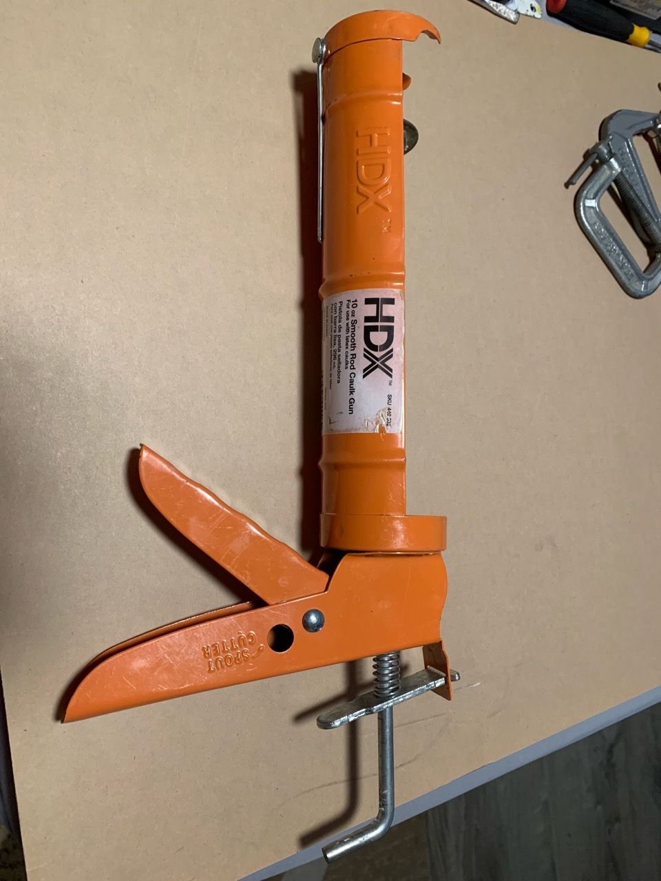 🏈 HDX 10 oz Smooth Rod Caulk Gun