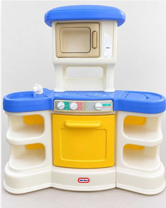 Little Tikes Play Kitchen