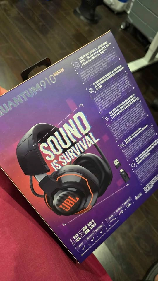 JBL Quantum 910 Wireless Gaming Headset – Brand New In Box - photo 2