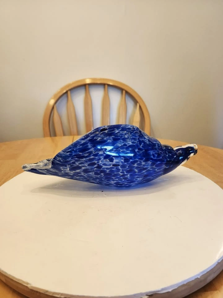 🏈 Large Vintage Style Cobalt Blue White Speckled Art Glass Shell - photo 3
