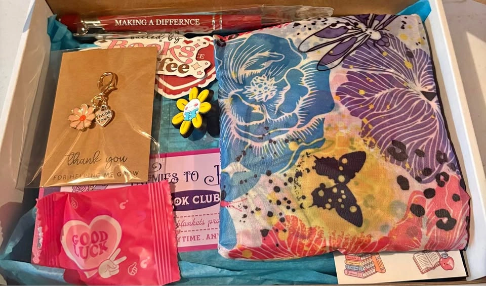 Book Rescue - Blind Gift Box