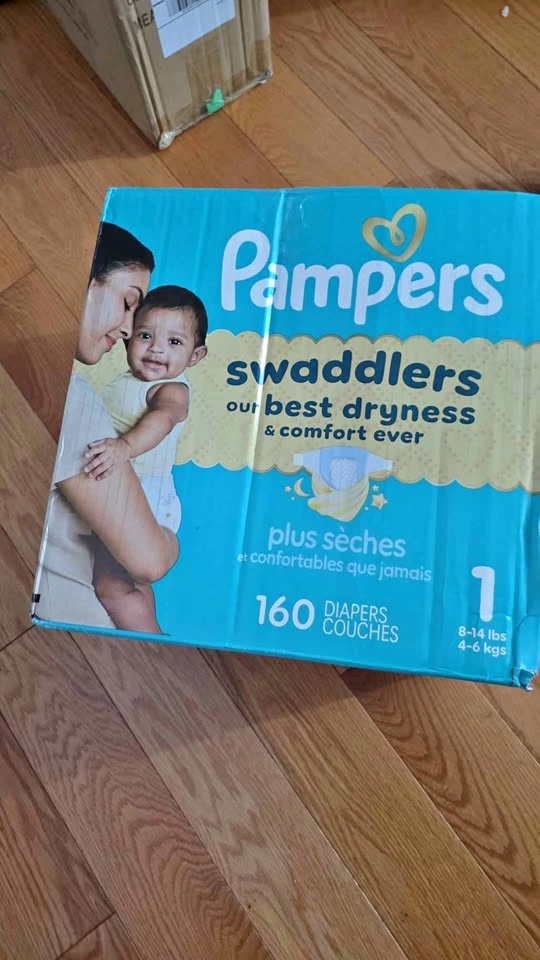 Unopened Pampers Swaddlers Size 1 Diapers - 160 Count