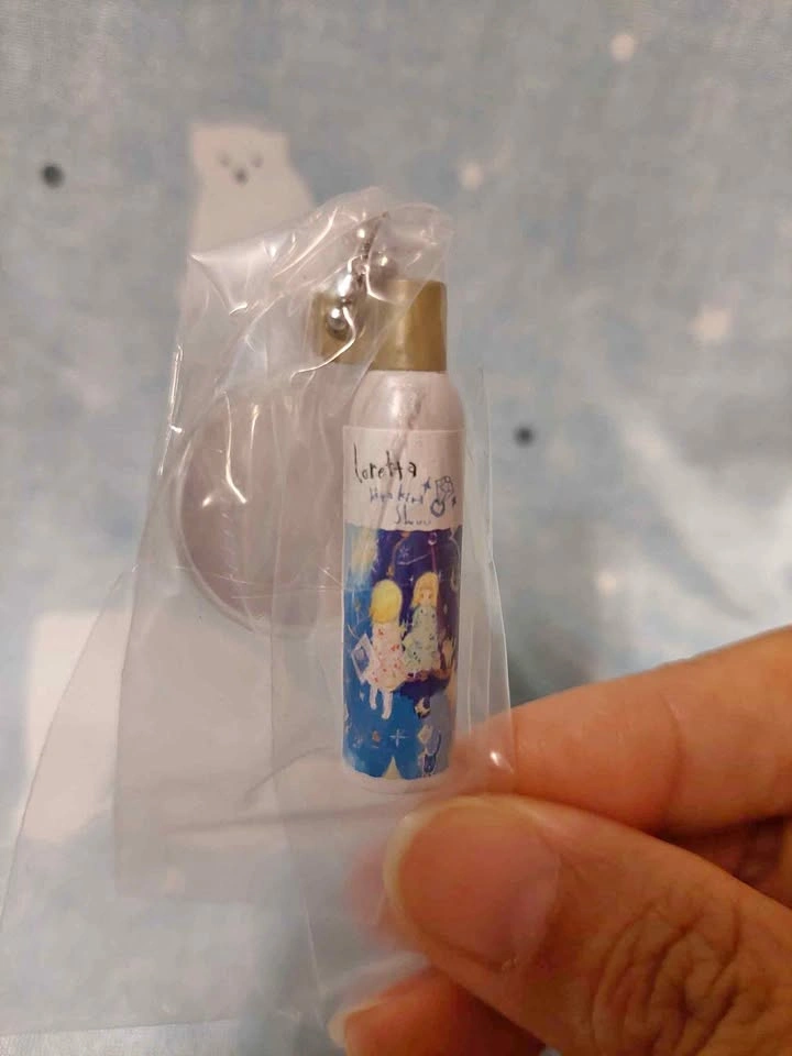 Gashapon - Loretta Kira Kira Shuu Miniature Charm Keychain 🏈