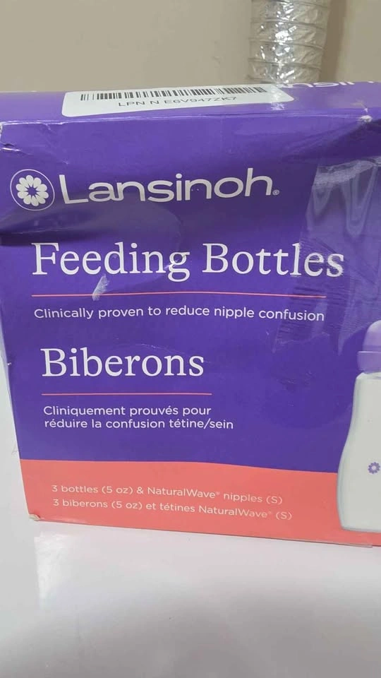 BRAND NEW Lansinoh feeding bottles - photo 3