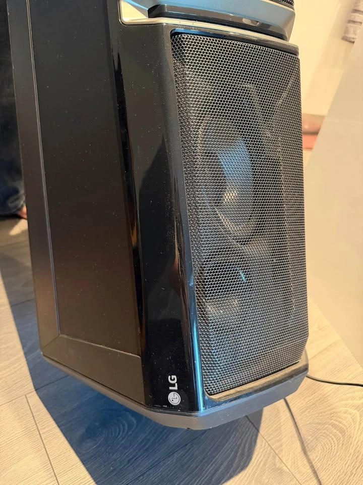 LG FH6 High Power Speaker System Karaoke Machine and Mixer - photo 5