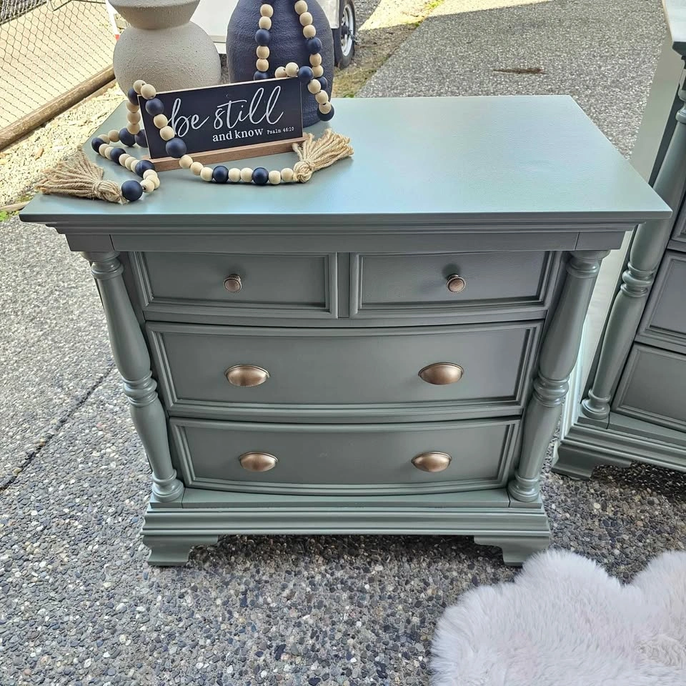 Sage Green 3-Piece Bedroom Set - Large Dresser and Two Large Nig - photo 5
