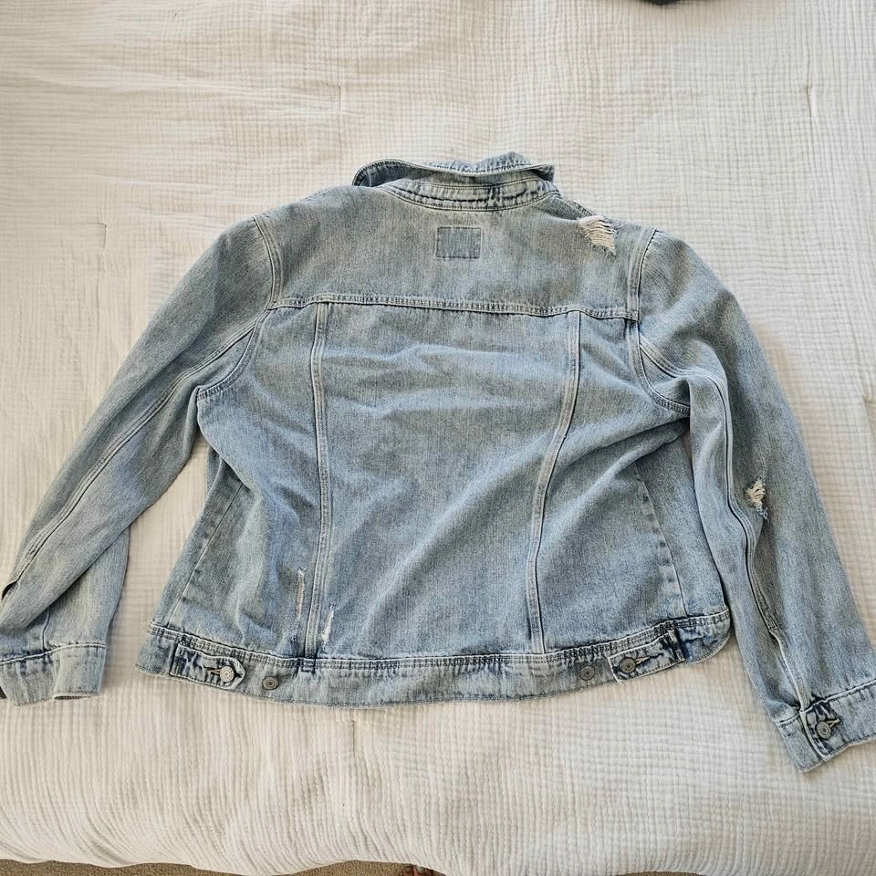Old Navy Distressed Denim Jacket - photo 3