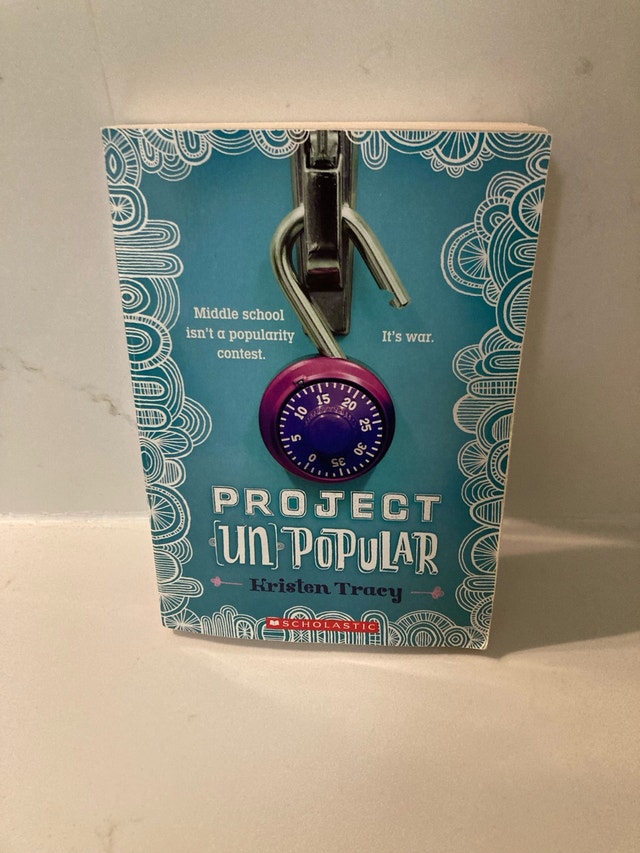 🏈 Project (Un)Popular by Kristen Tracy