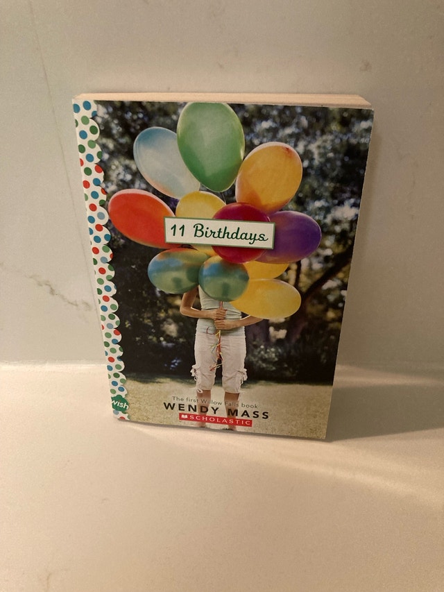 🏈 11 Birthdays by Wendy Mass