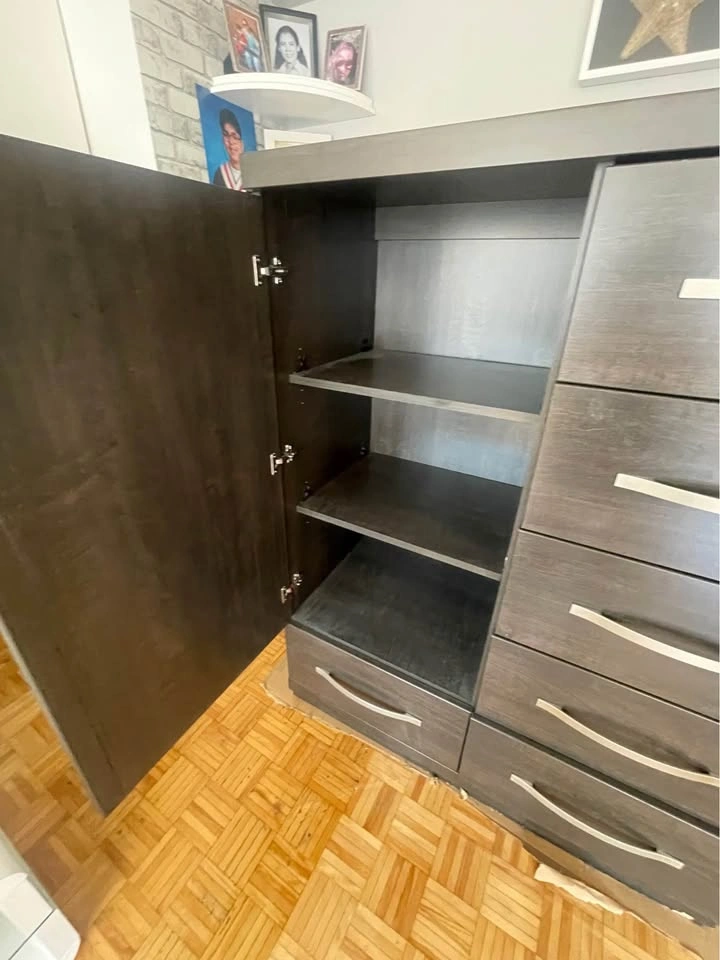 Dresser - photo 2