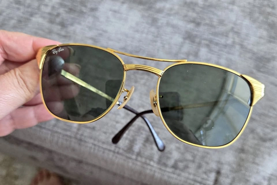 Vintage Bausch & Lomb Ray-Ban Signet Sunglasses