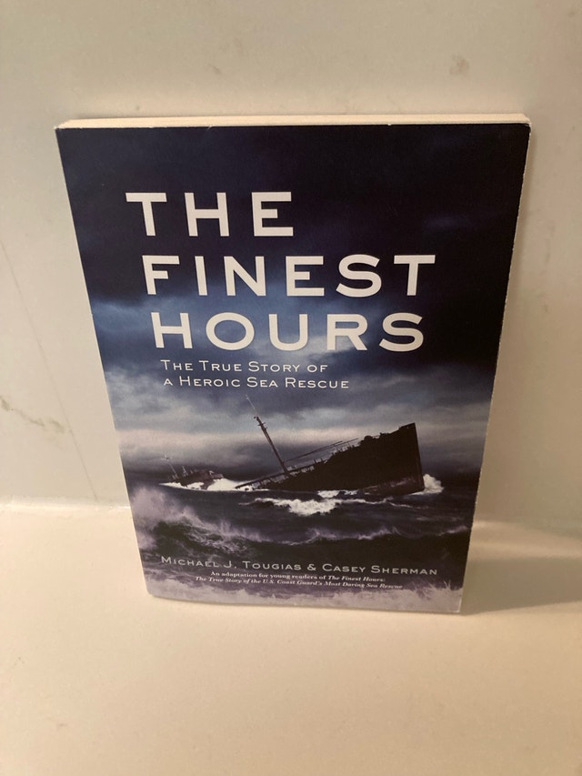 🏈The Finest Hours Michael J. Tougias Scholastic