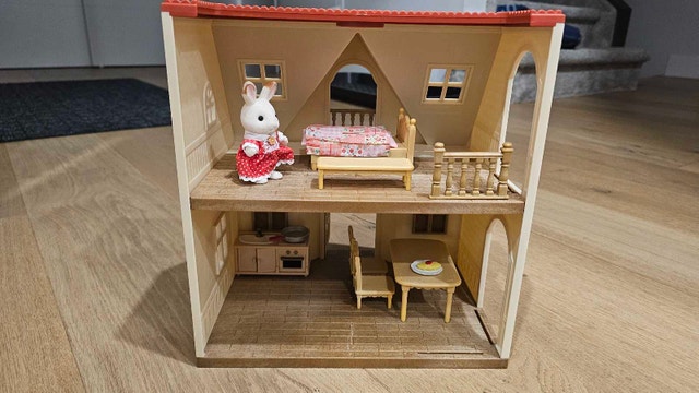 Sylvanian Families (Calico Critters) 5093 Red Roof Cosy Cottage - photo 2