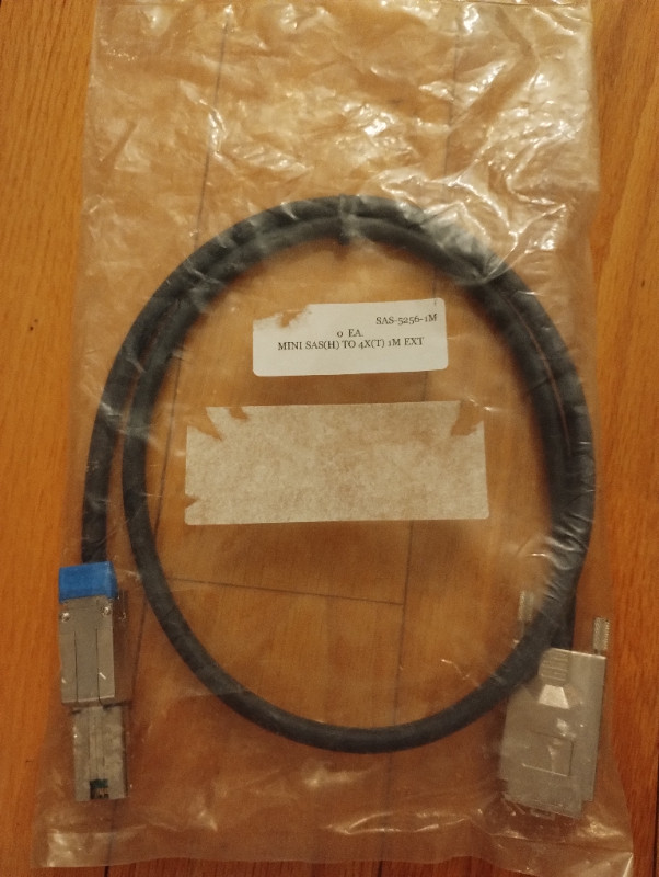 4 x SAS / Infiniband To Mini SAS Cable - 1M (RAID)