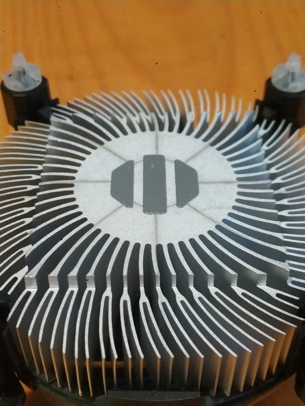 Intel LGA775 CPU Heatsink and 4-Pin Fan - photo 4
