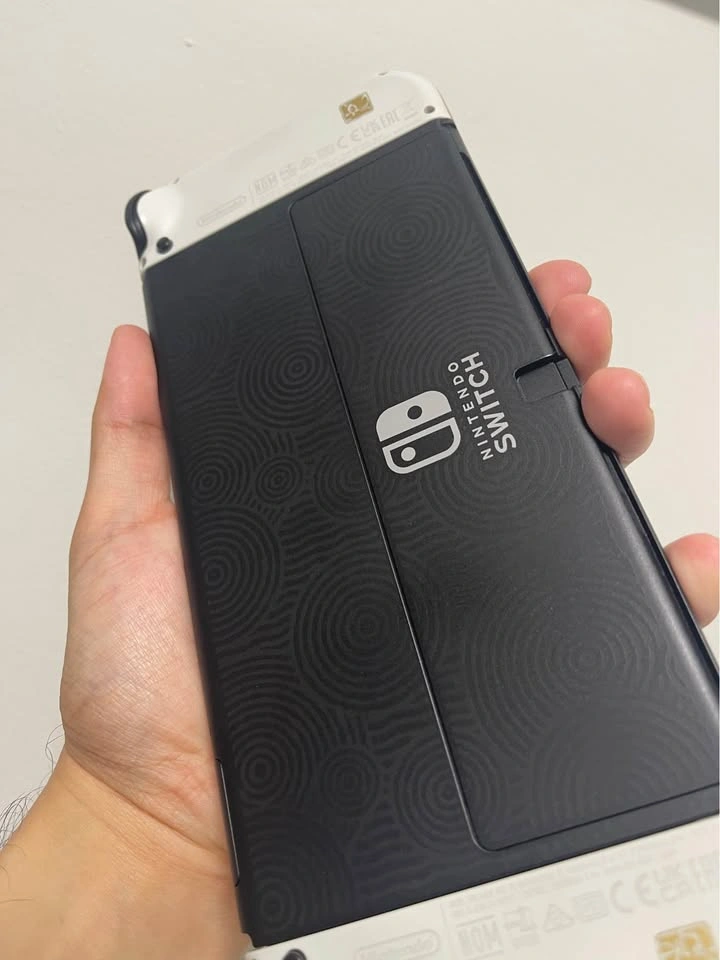 Nintendo Switch OLED Zelda Tears of The Kingdom Special Edition - photo 3