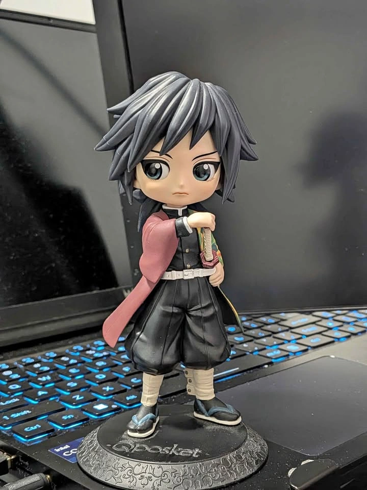 Demon Slayer Giyu Qposket Anime Figure