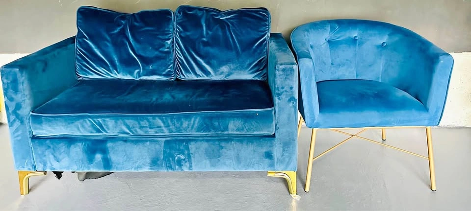 Elegant Navy Blue Velvet Loveseat & Gold Accent Chair Set