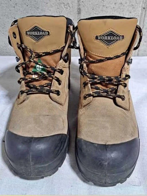 Workload Safety Boots - Size 9 - CSA Green Triangle