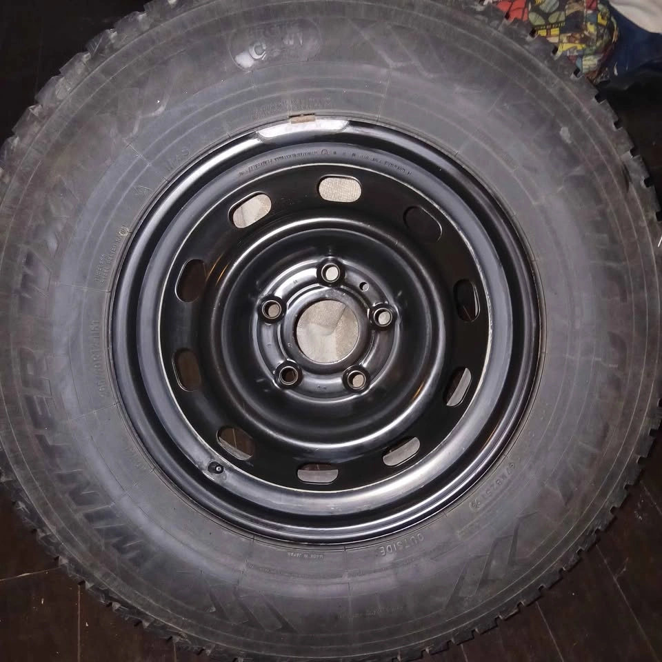 4 winter rims with tire sensors