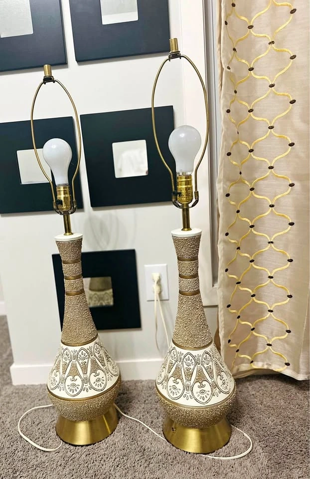 Set of 2 Floor standing Light Color Changeable Night Stands