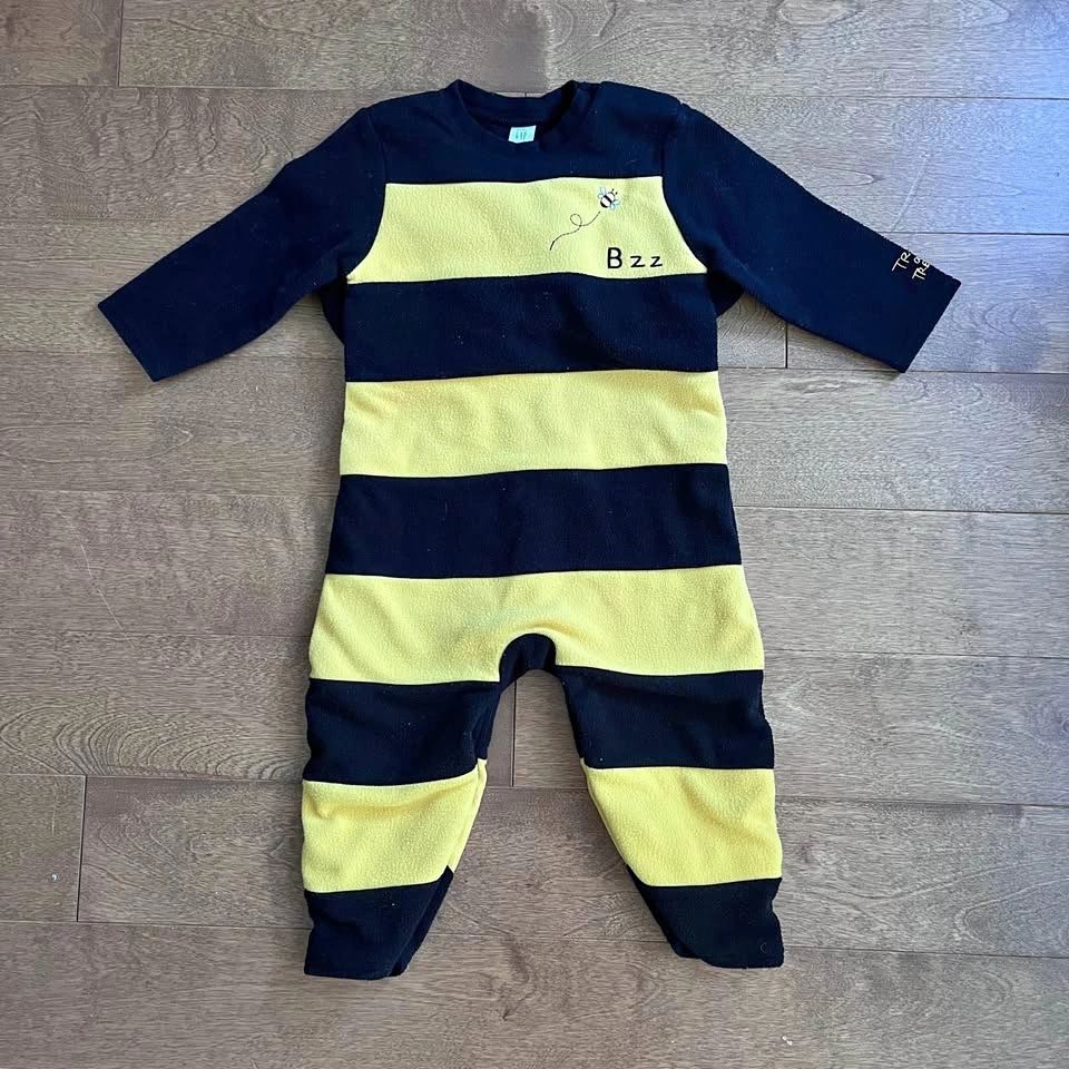 Gap 12-18m toddler unisex Halloween costume bumble bee