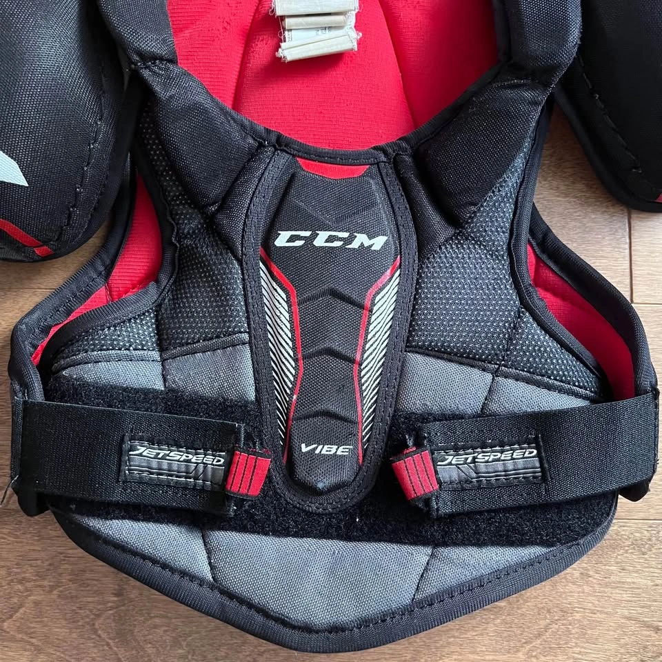 CCM Junior S shoulder pads hockey - photo 3