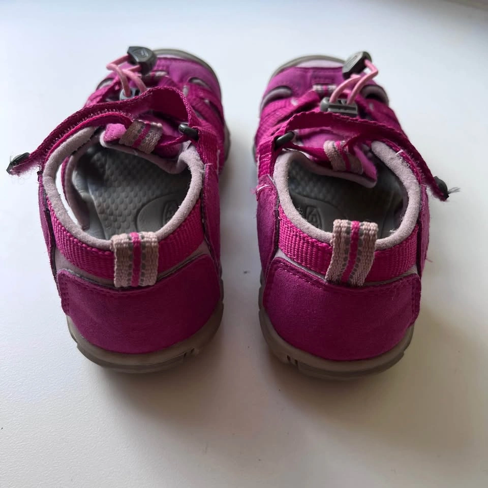 Keen sz 11 girls sandals - photo 4