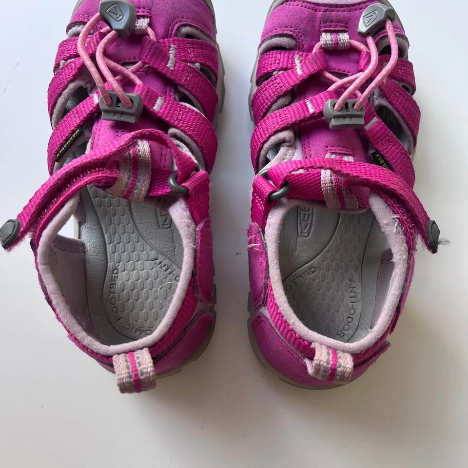 Keen sz 11 girls sandals - photo 5