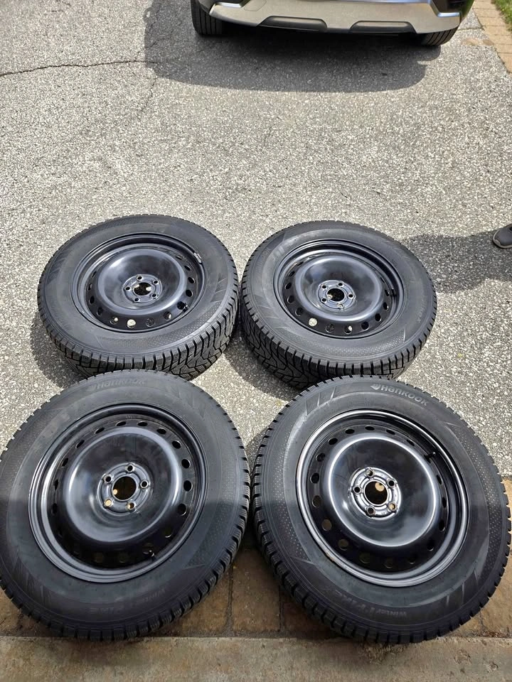 245/60R18 Winter Tires & Steel Rims – Set of 4