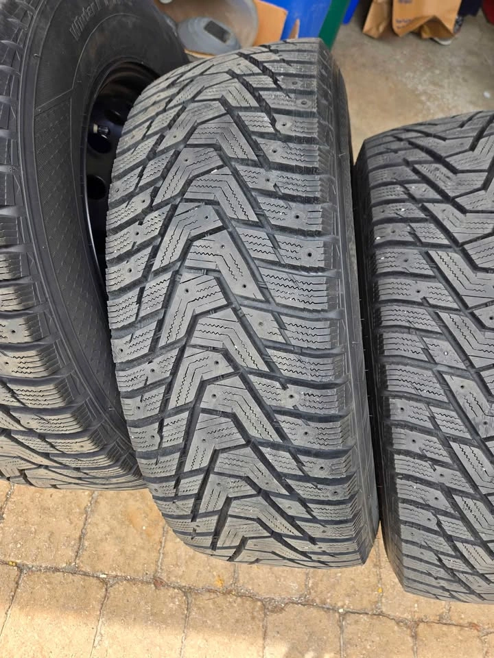 245/60R18 Winter Tires & Steel Rims – Set of 4 - photo 5