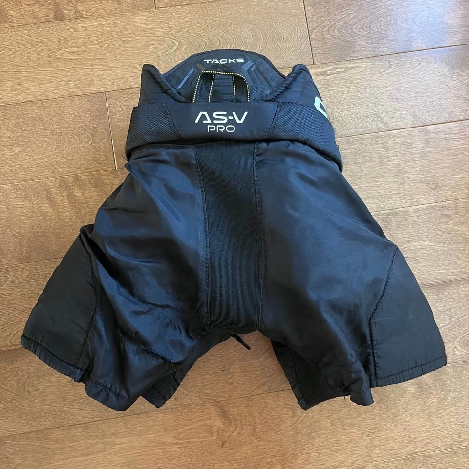 CCM youth medium hockey pants - photo 3