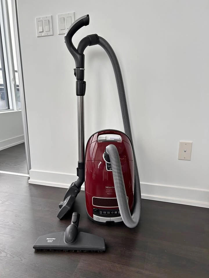 Miele Complete C3 Limited Edition PowerLine Vacuum + Parquet Twi